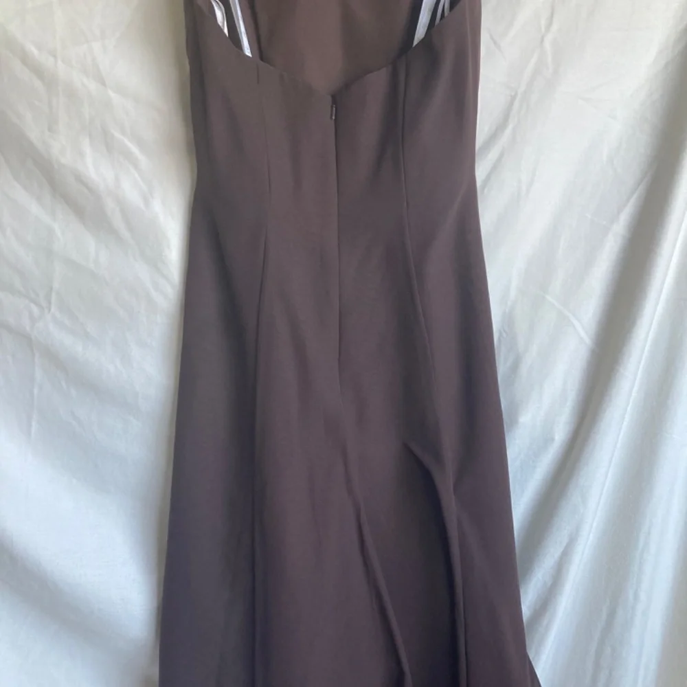 B2 strapless bridesmaid dress - Picture 3 of 6